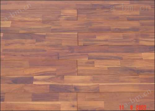 汇鸿木业-实木地板-胡桃双拼