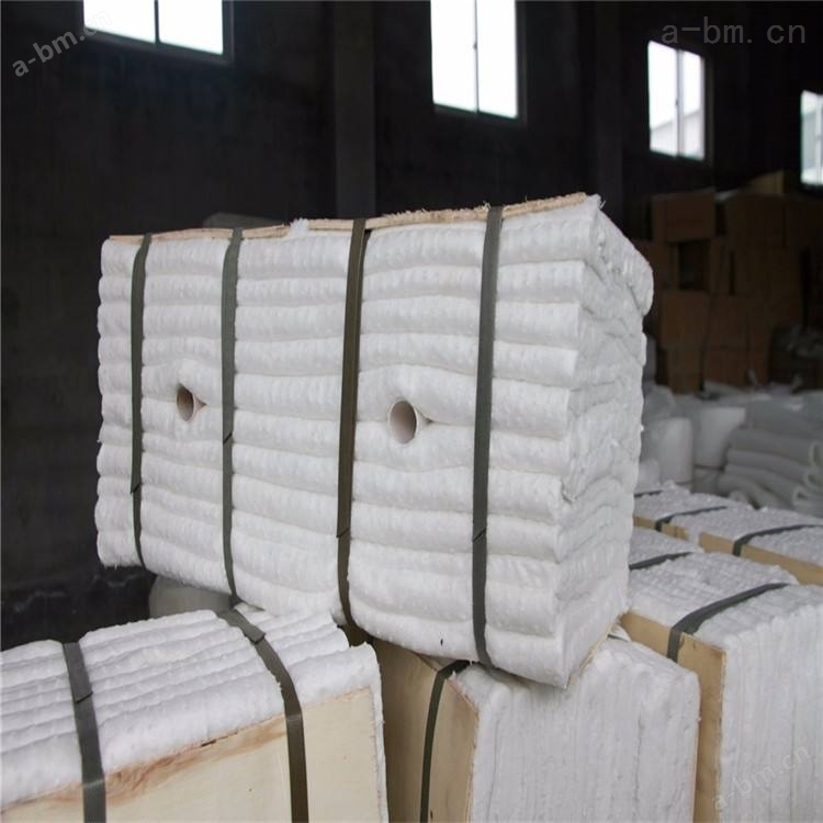 山东金石硅酸铝耐火棉高品质甩丝毯