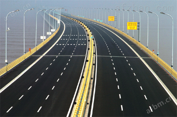 高速公路雾天行车安全诱导系统生产
